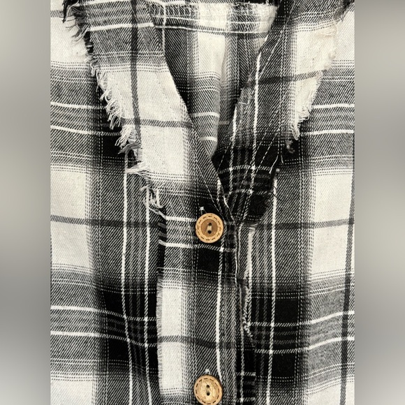 POL Black & White Plaid Dress - Picture 6 of 14